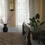 сдам комфортабельную 2 х комнатную в центре посуточно