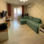 Продається 1-к квартира на Сахарова 44,  техніка,  меблі залишається.