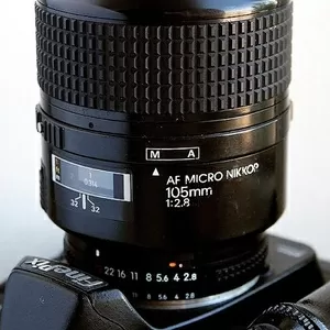 Продам объектив AF Micro Nikkor 105 мм f/2.8