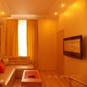 Современная квартира в самом центре города. Посуточно.