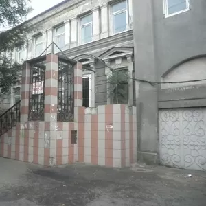 Сдам отдельное здание с двором на Мясоедовской,  без комиссии