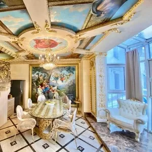 Ексклюзивний триповерховий пентхаус у районі Музкомедії