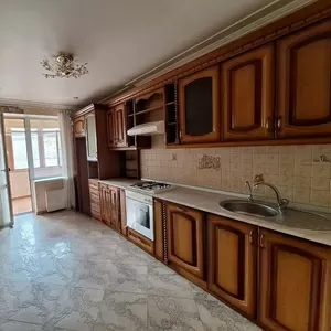 3 комнатная квартира на Новосельского ул