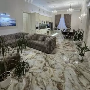 2х поверховий будинок з кримського ракушняка з басейном
