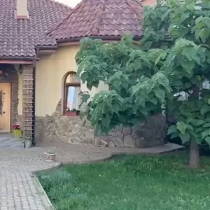 Стильний одноповерховий будинок Авангард
