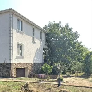 Відмінний трирівневий Будинок в Авангарді