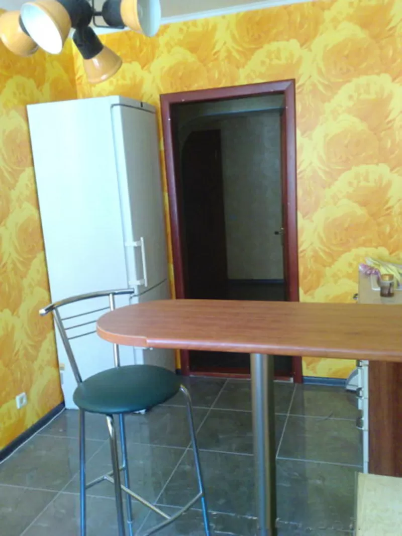 Сдам 2 комн. квартиру по ул. Пишоновской 4