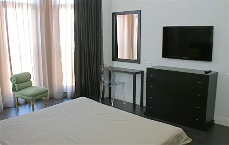 Аренда стильной 2х ком квартиры в Центре Одессы. Военный спуск 2