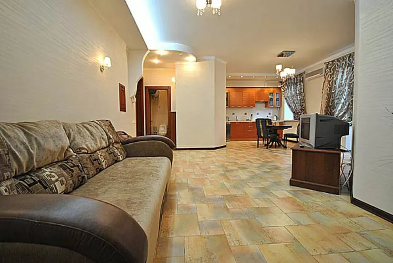 Аренда односпальной квартиры,  центр,  ул. Жуковского№10