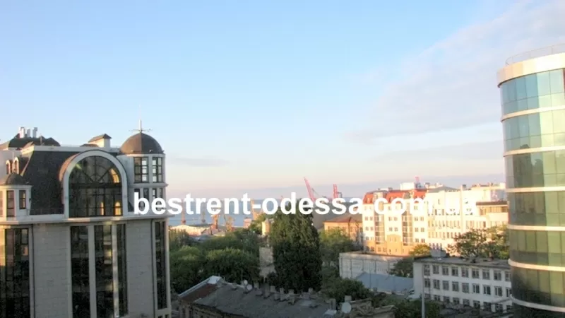 Аренда квартир в Одессе. Сдам 3х комнатную квартиру в Центре. 3