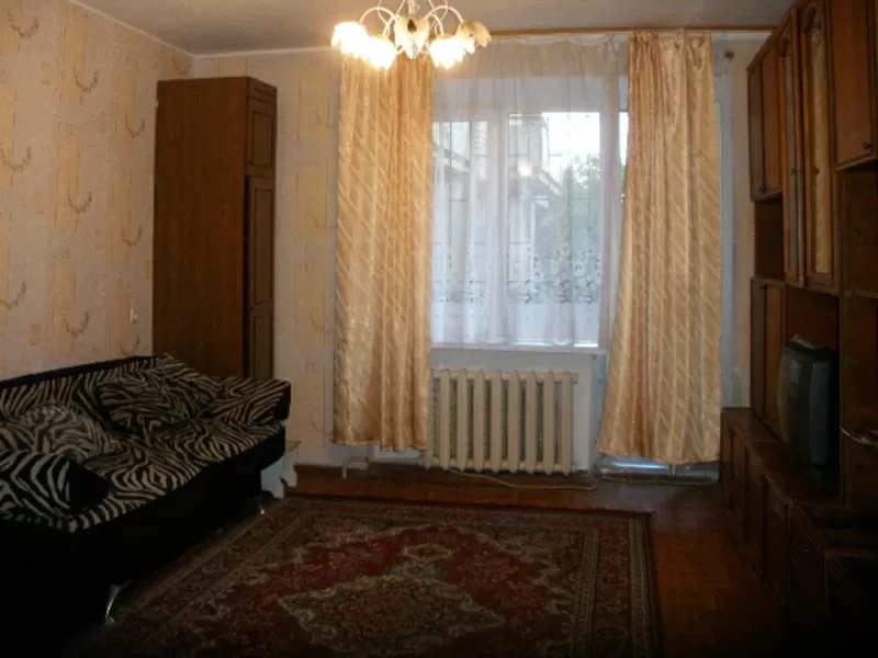 1 комн. 1я ст.Люстдорф.дорога, отличное состояние, 300у.е