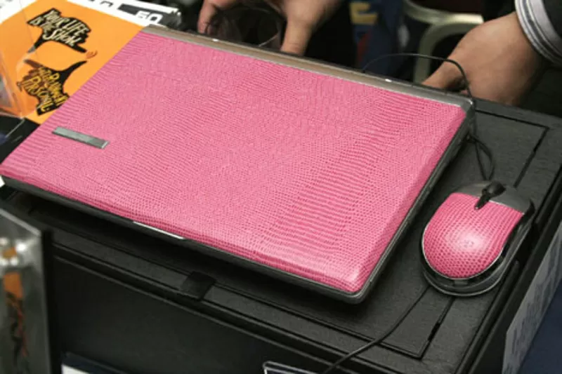 Прдам ASUS S6 pink кожа.