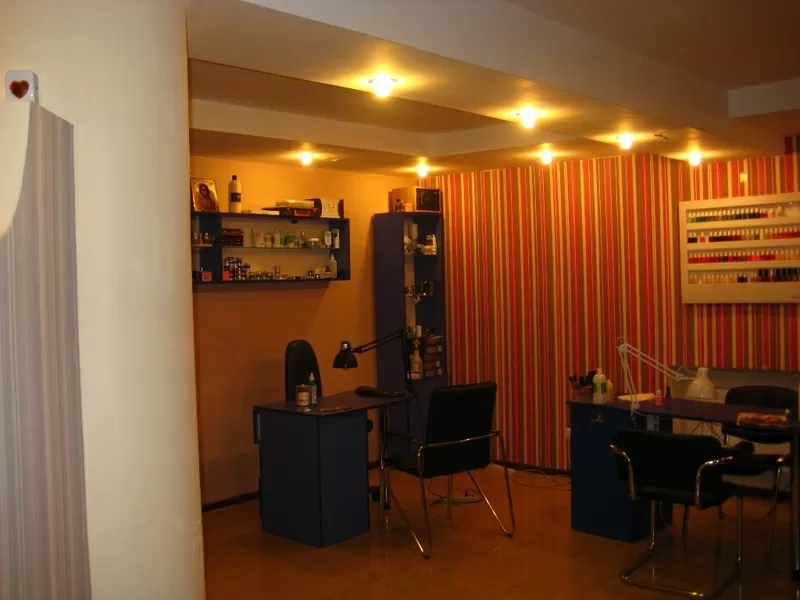 Продам салон-парикмахерская,  ул. Успенская/Преображенская. 2