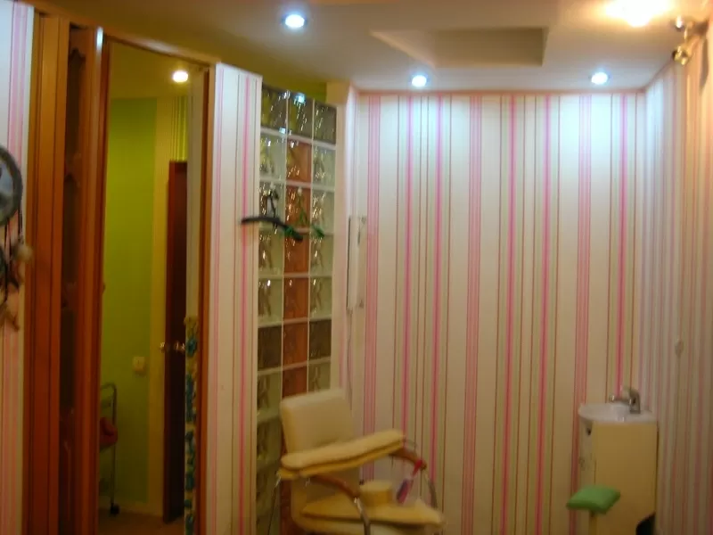 Продам салон-парикмахерская,  ул. Успенская/Преображенская. 5