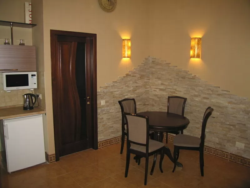 Посуточно своя 1 ком.квартира в центре 4