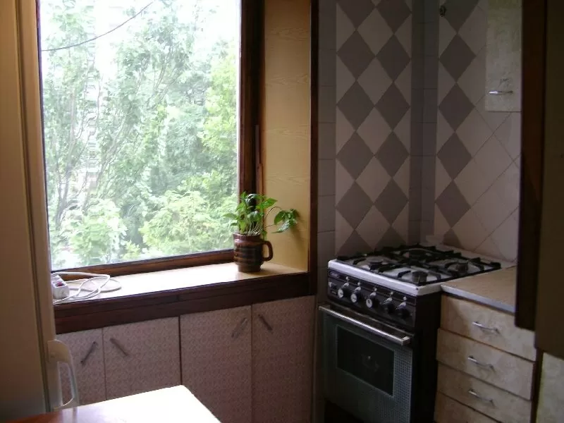 Сдам.посуточно от хозяина 2х комнатную Тенистая район Аркадии. 6