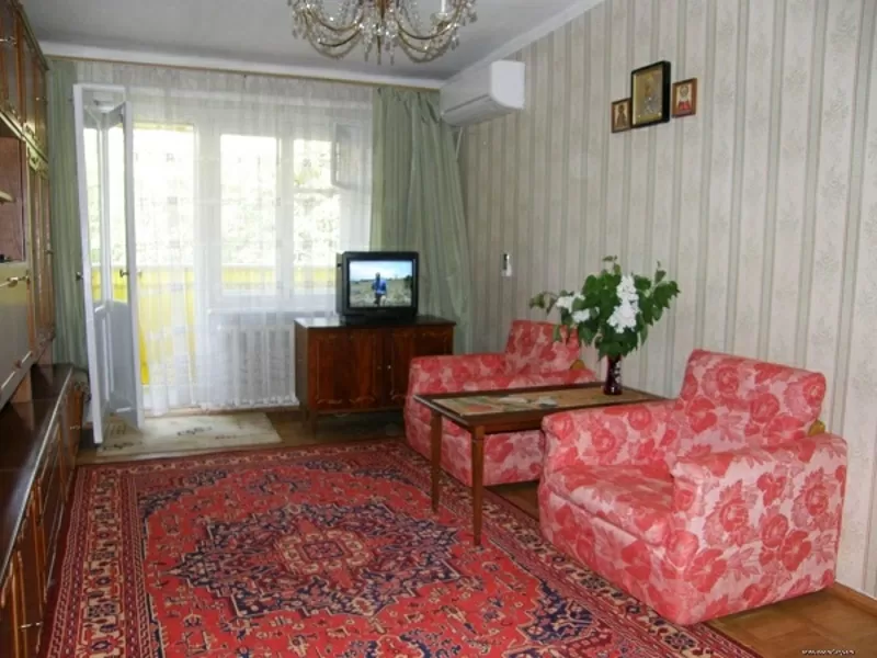 Сдам посуточно квартиру на Довженко!