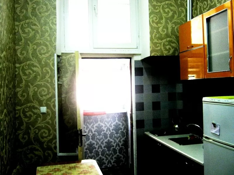 небольшая 2 х комнатная  центре недорого Wi-Fi 5