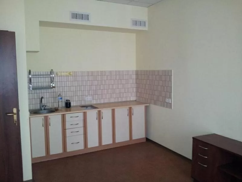 Сдам/продам офис площадью 270 кв.м.,  двухуровневый. 3