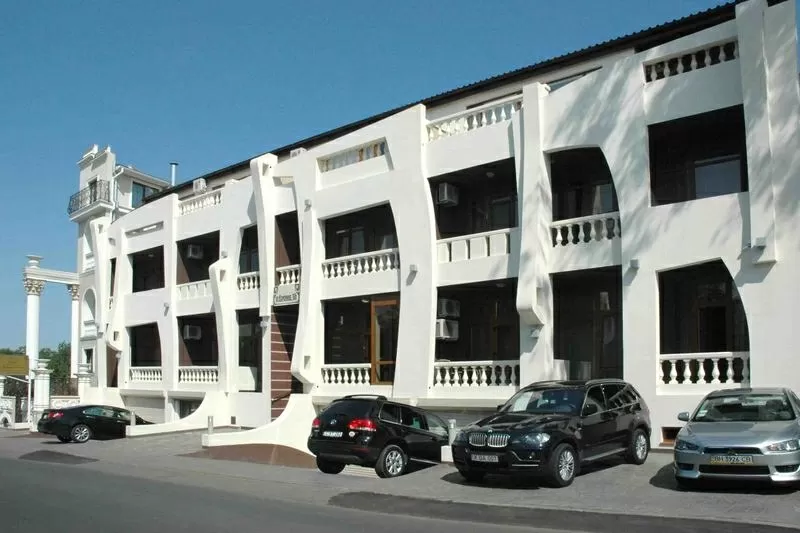 Аркадия Гостиница на уч-ке 10сот(госакт) 3эт здание