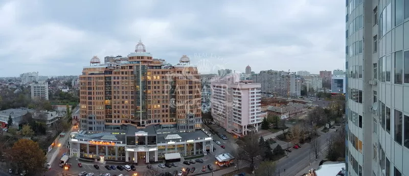 Сдам  2-х   комнатную  квартиру в ЖК Южной Пальмире 4