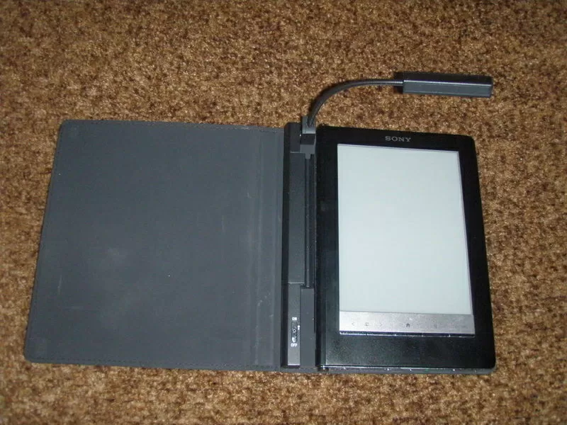 Продам б/у электронную книгу  Sony Reader PRS-600