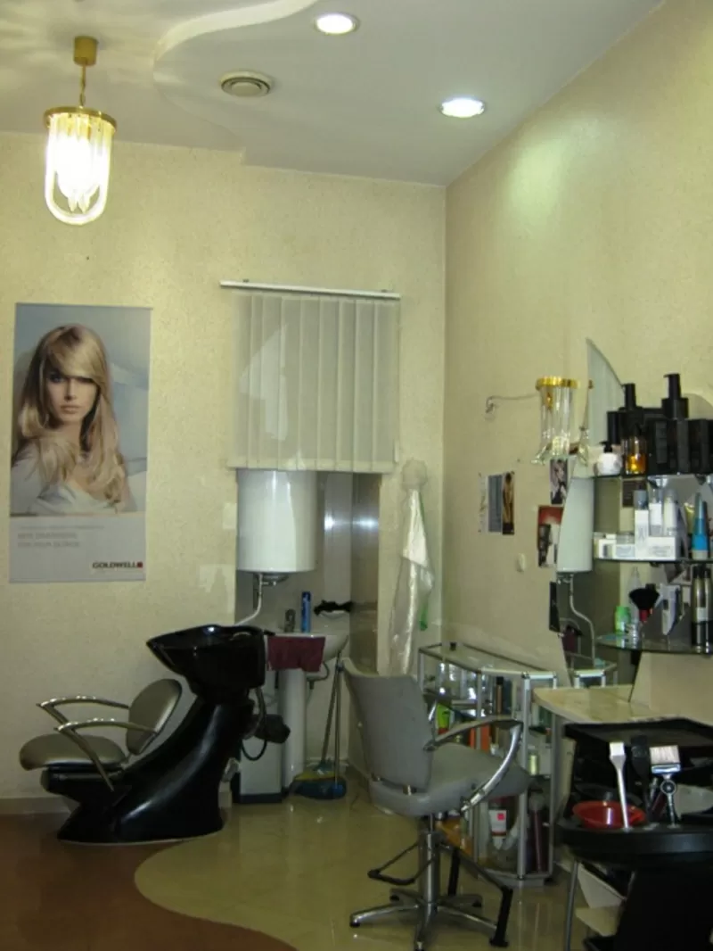 Продам салон красоты в самом центре города 2