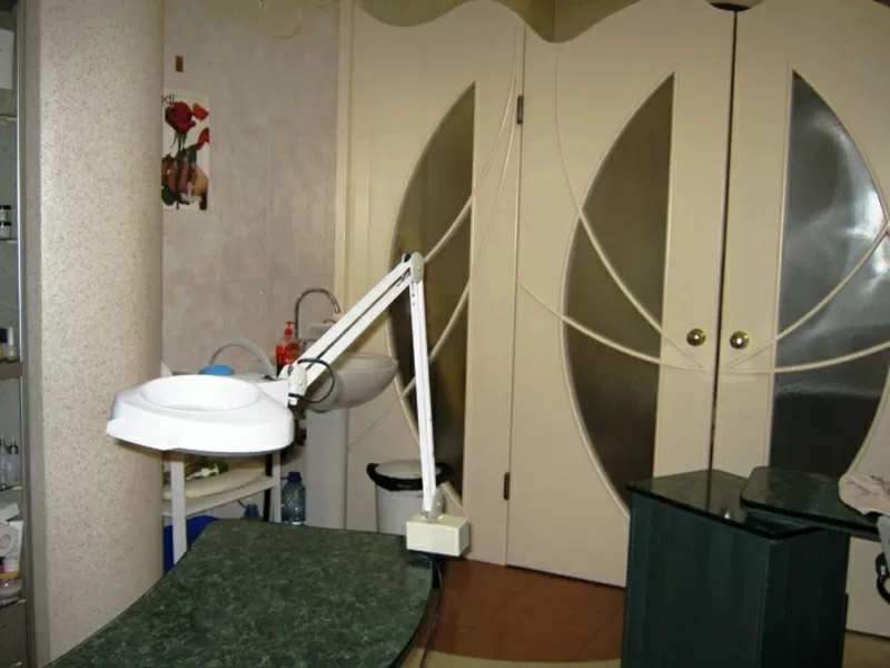 Продам салон красоты в самом центре города 3