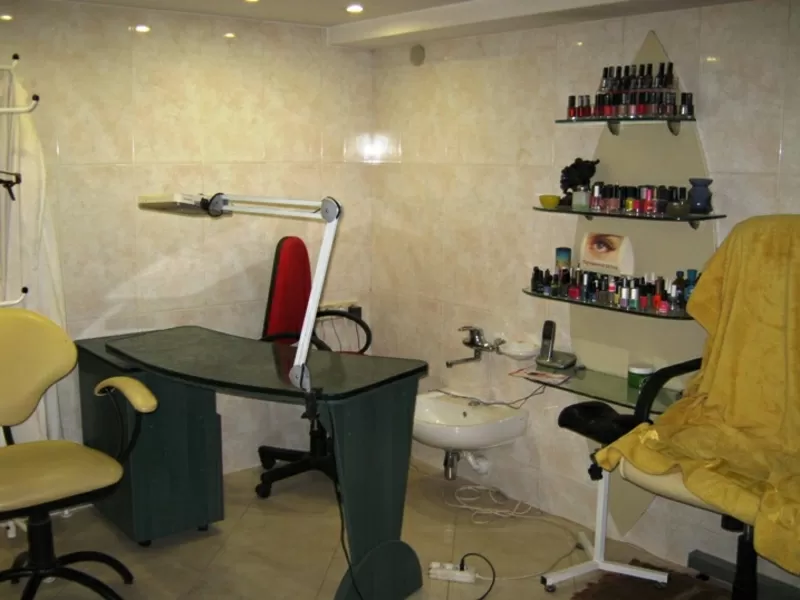 Продам салон красоты в самом центре города 6