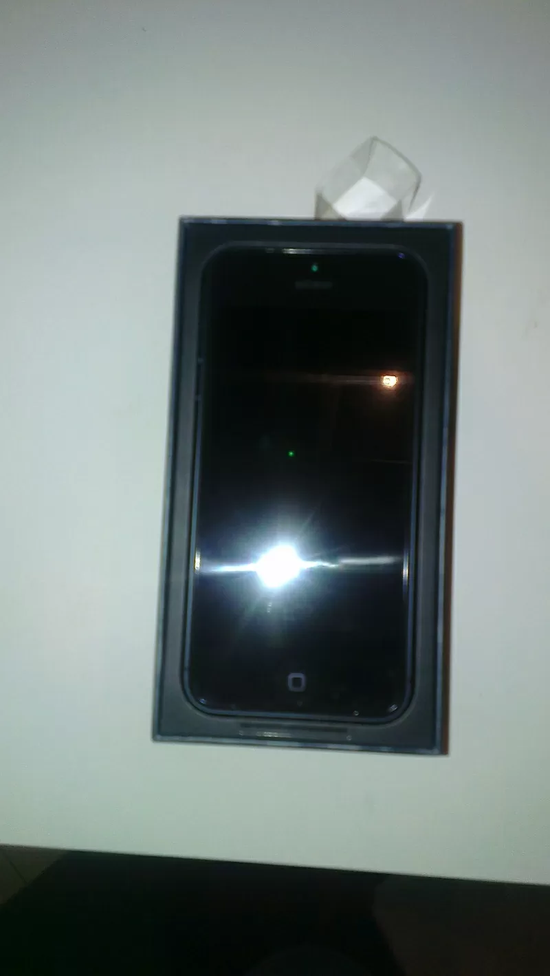 Apple iPhone 5 16GB черный 2