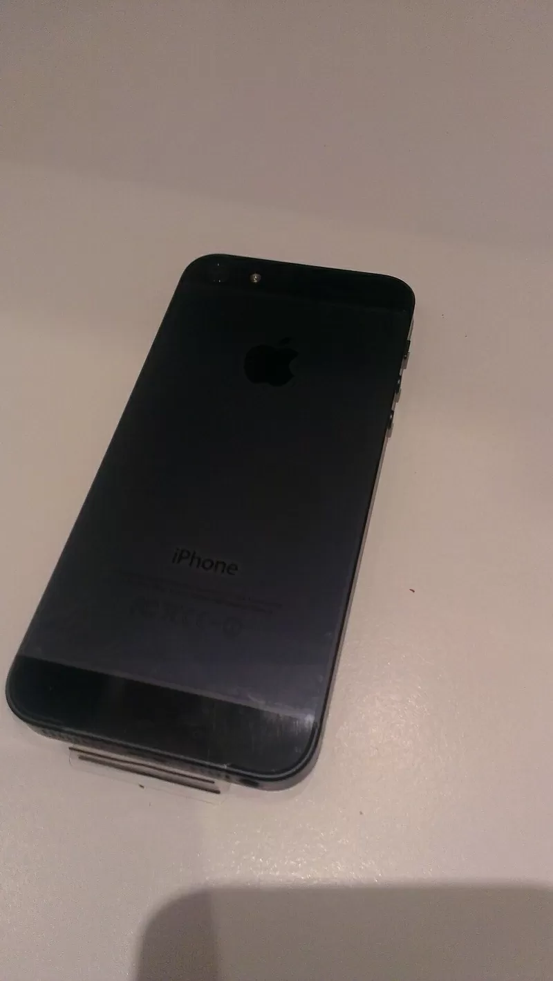 Apple iPhone 5 16GB черный 7