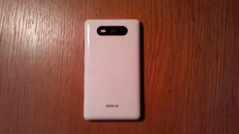 Nokia lumia 820 (белый)   карта памяти microSD на 32Гб в подарок 2