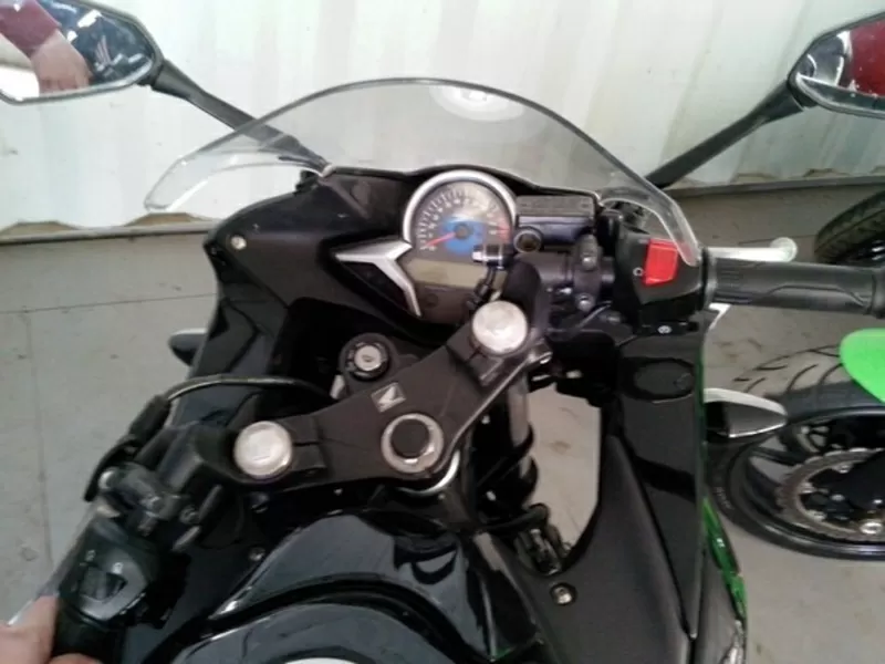 Honda CBR250R 3