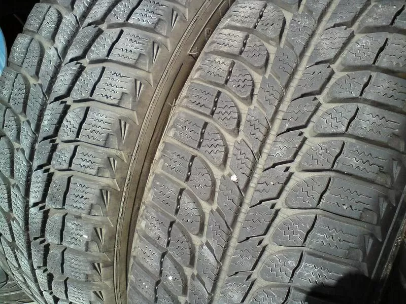 Продам комплект шин б/у зима R15 185/65  Michelin 2