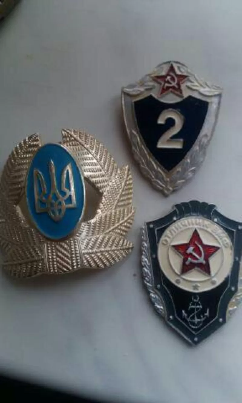 Продам срочно значки и медали времён СССР  4