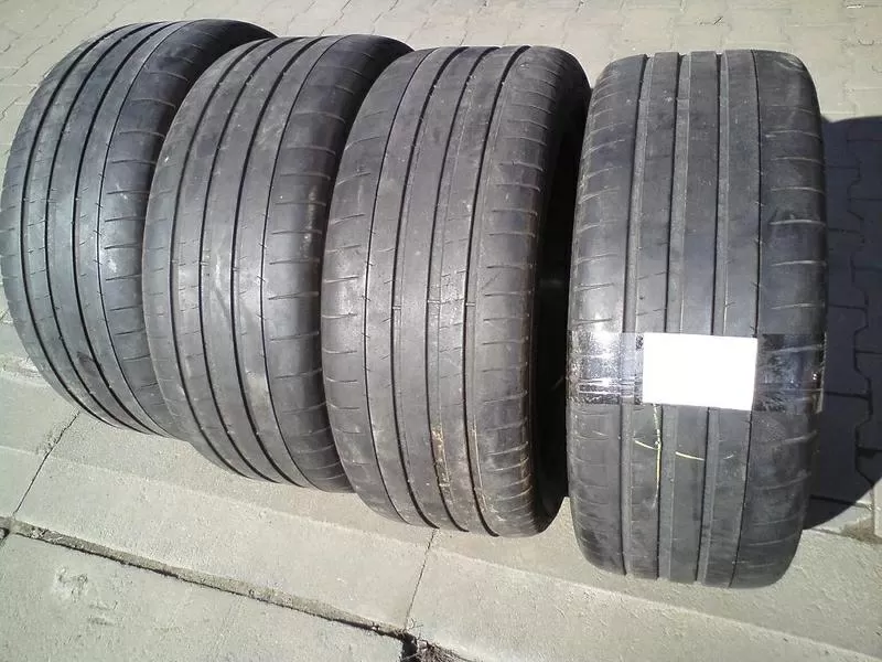 Продам комплект шин б/у лето ZR18 245/45  Michelin (2012 г.)