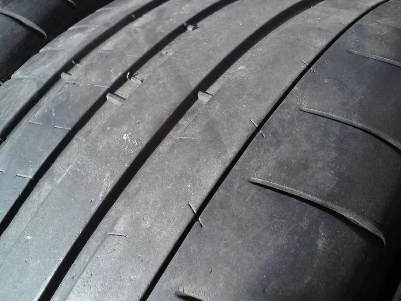 Продам комплект шин б/у лето ZR18 245/45  Michelin (2012 г.) 2