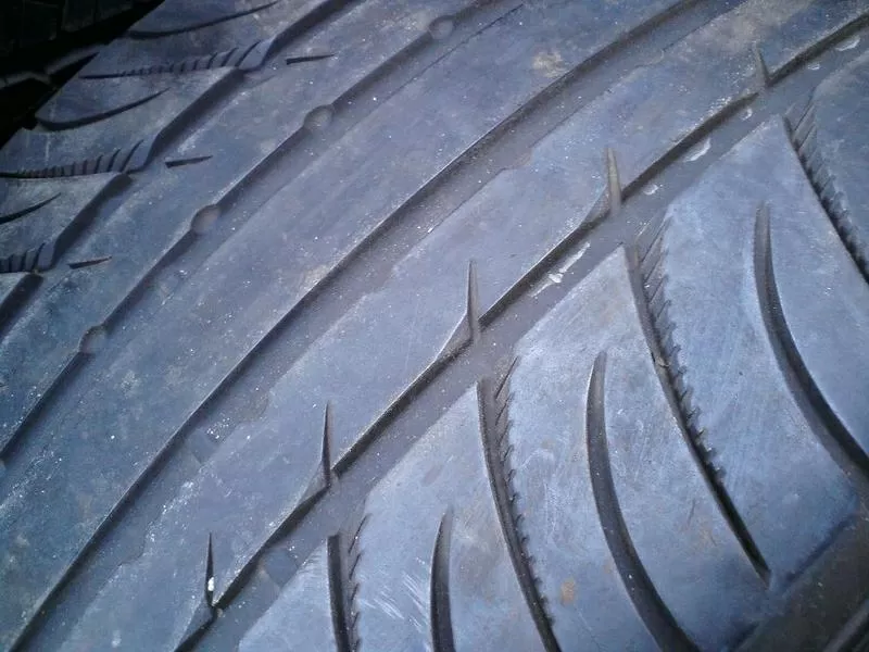 Продам пару шин б/у лето R17 245/40  Kumho 2