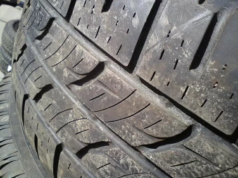 Продам комплект шин б/у лето R19 255/55  Pirelli 3