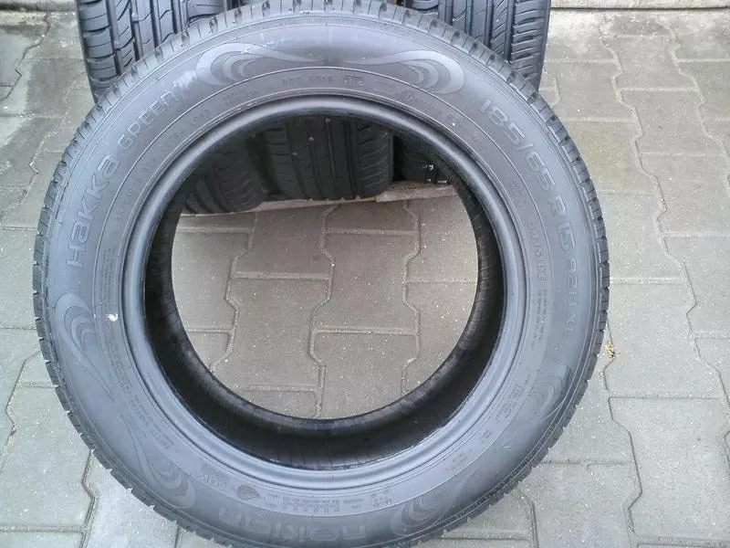 Продам комплект шин б/у лето R15 185/65  Nokian 3