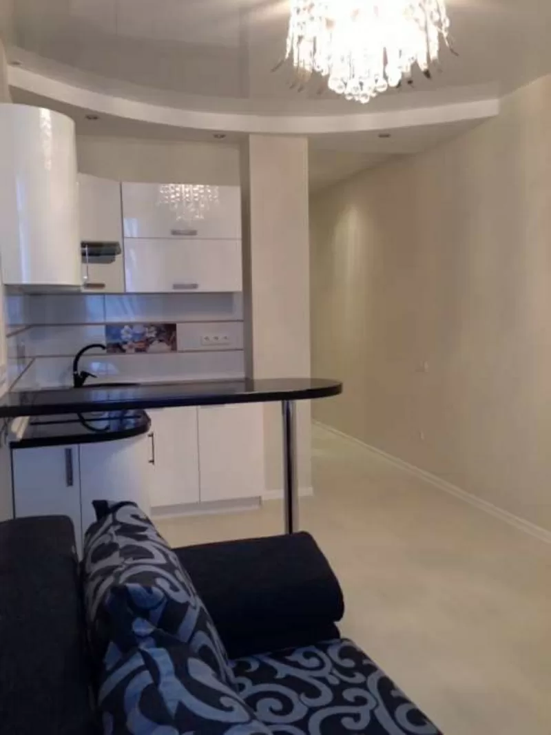 Сдам кухня-студия+спальня в новострое ул.Разумовская 4