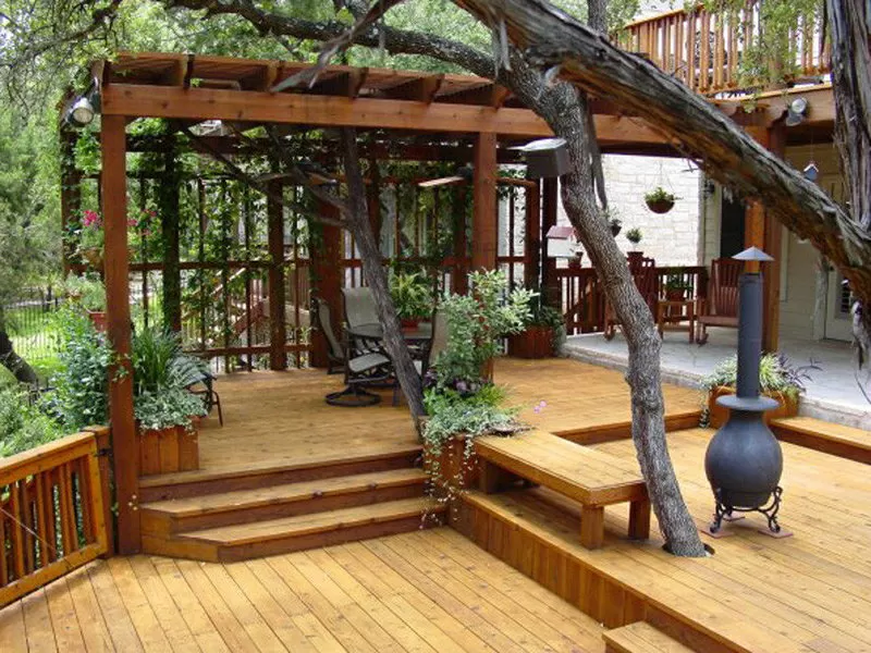 Пергола деревянная к дому