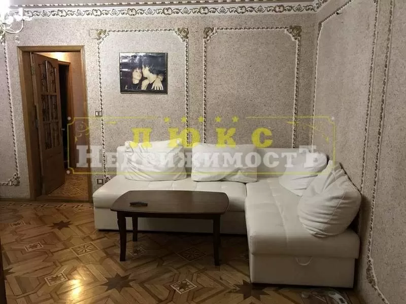 Продам четырехкомнатную квартиру Ак. Королева / Левитана 2