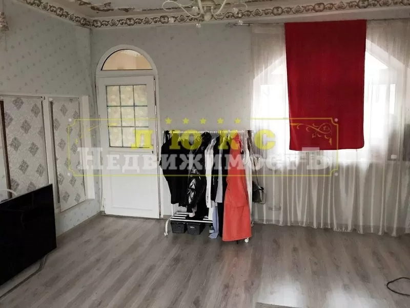 Продам четырехкомнатную квартиру Ак. Королева / Левитана 4