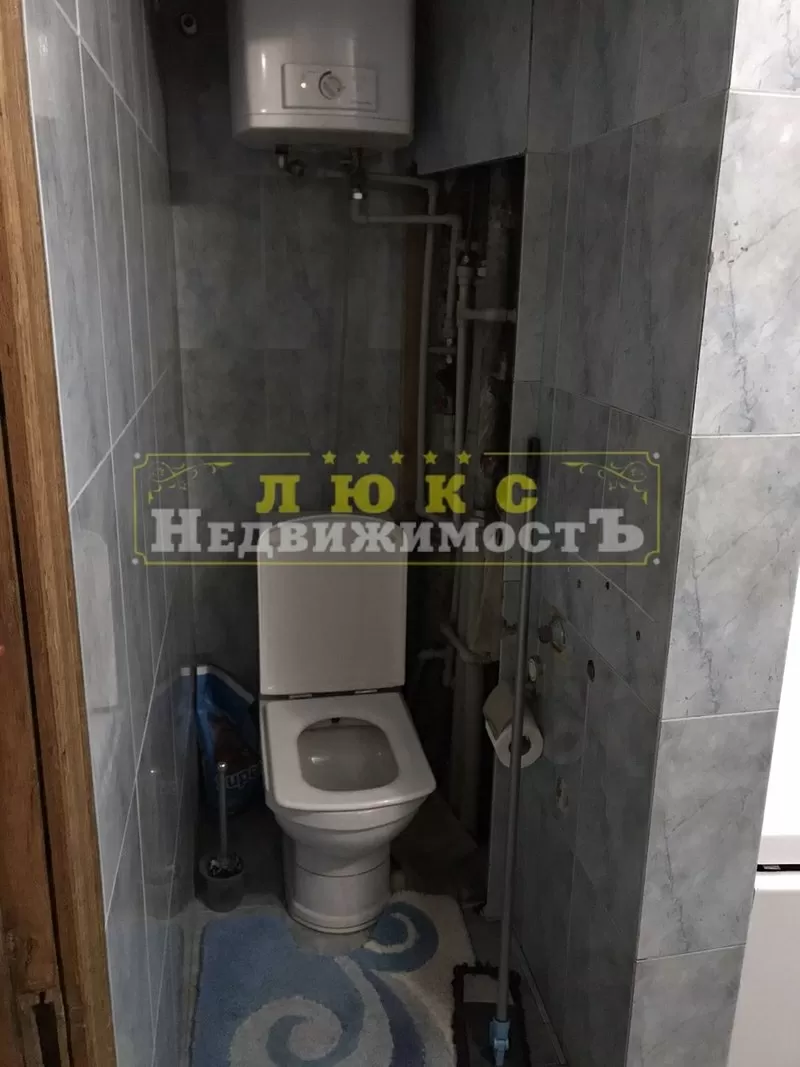 Продам четырехкомнатную квартиру Ак. Королева / Левитана 8