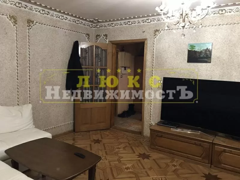 Продам четырехкомнатную квартиру Ак. Королева / Левитана 9