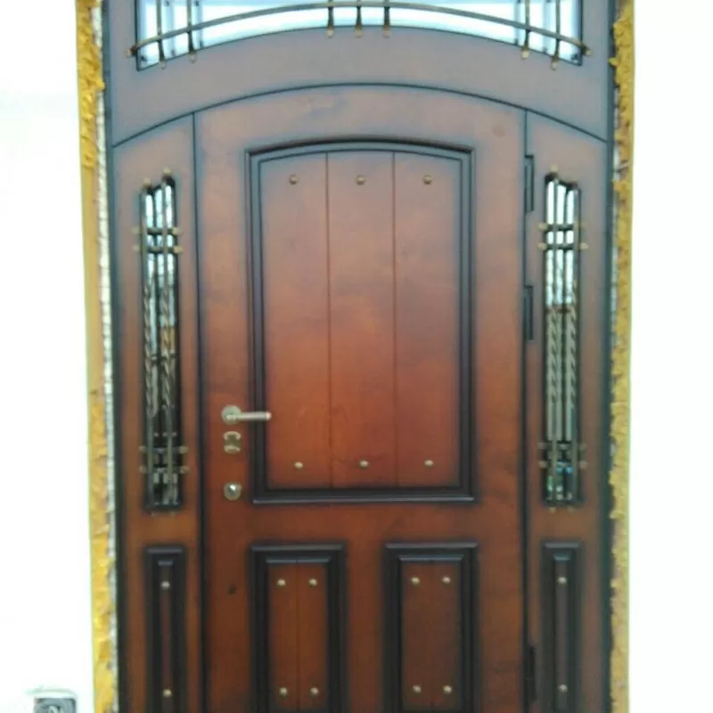 Нестандартные входные двери любых форм и размеров