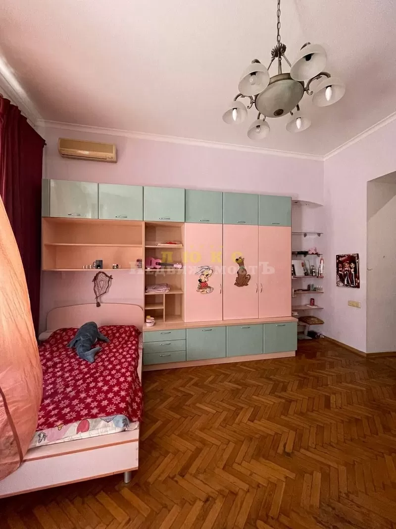 Продам 4-х кім. квартиру 124 кв. на вул. Велика Арнаутська 3