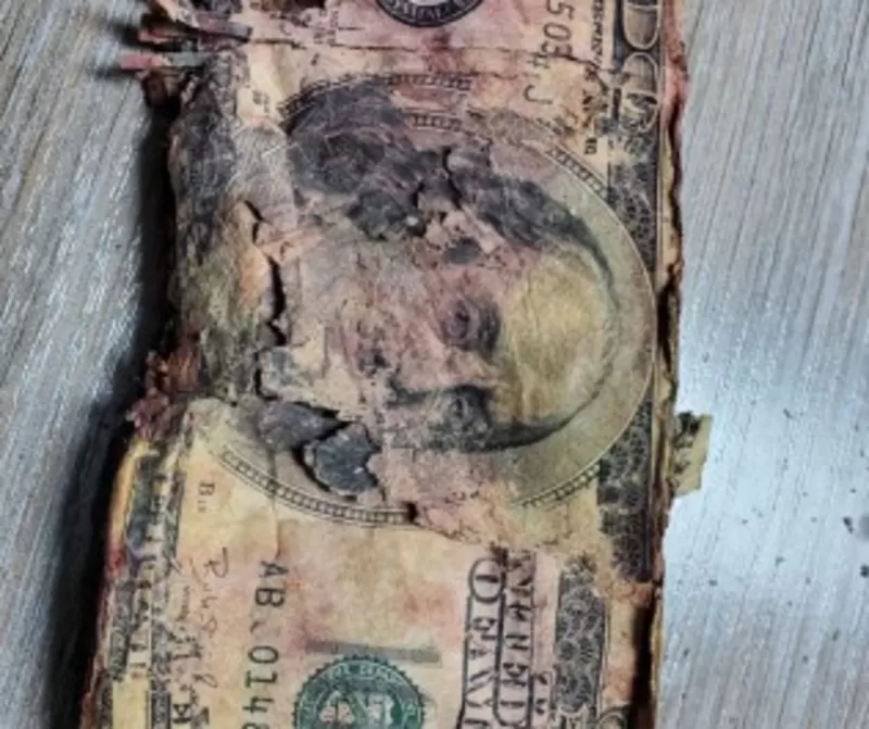 Обмiн старих та пошкоджених банкнот