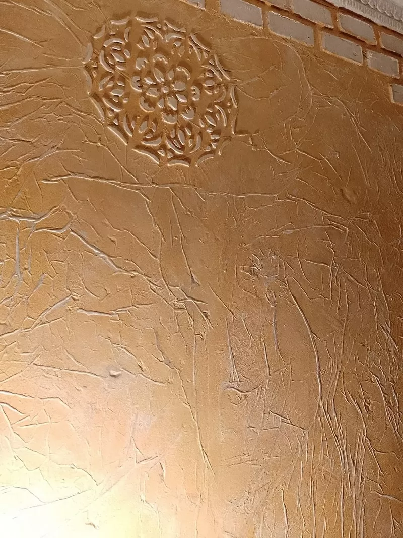 внутренняя декоративная отделка,   обои.откосы. шпатлевка. ламинат. 6